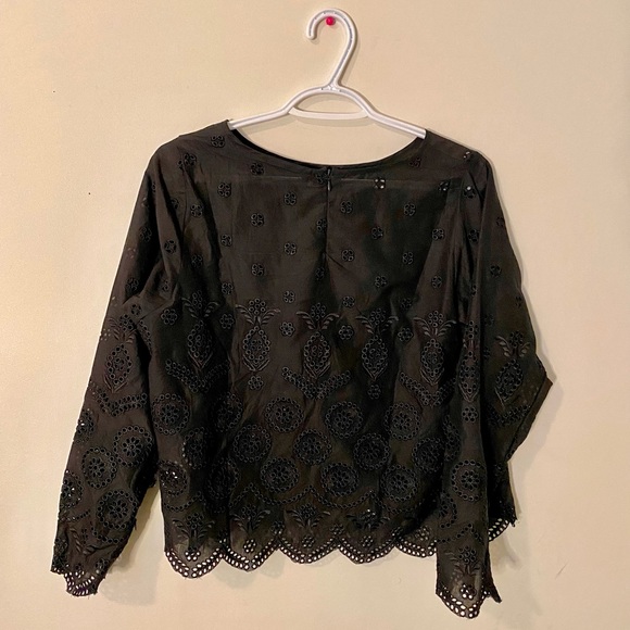 Classy black shirt - Picture 2 of 3